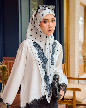 Between The Lace in Ivory | Printed Chiffon Tri-Ezy