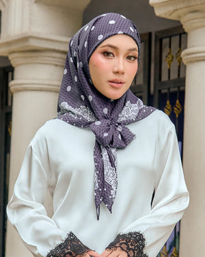 Between The Lace in Mauve | Printed Chiffon Tri-Ezy