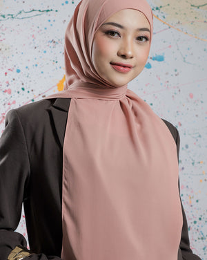 Inara Ezy in Apple Cider