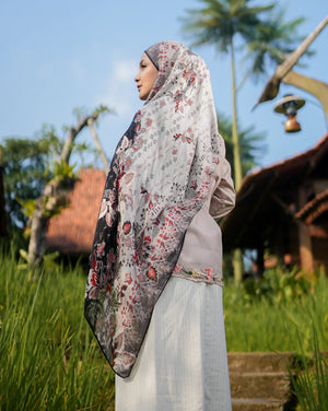 Warkah Kayangan in Mustika