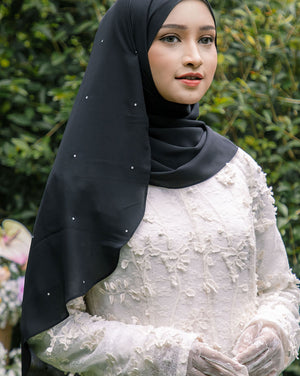 Sofia Shawl Swarovski in Black