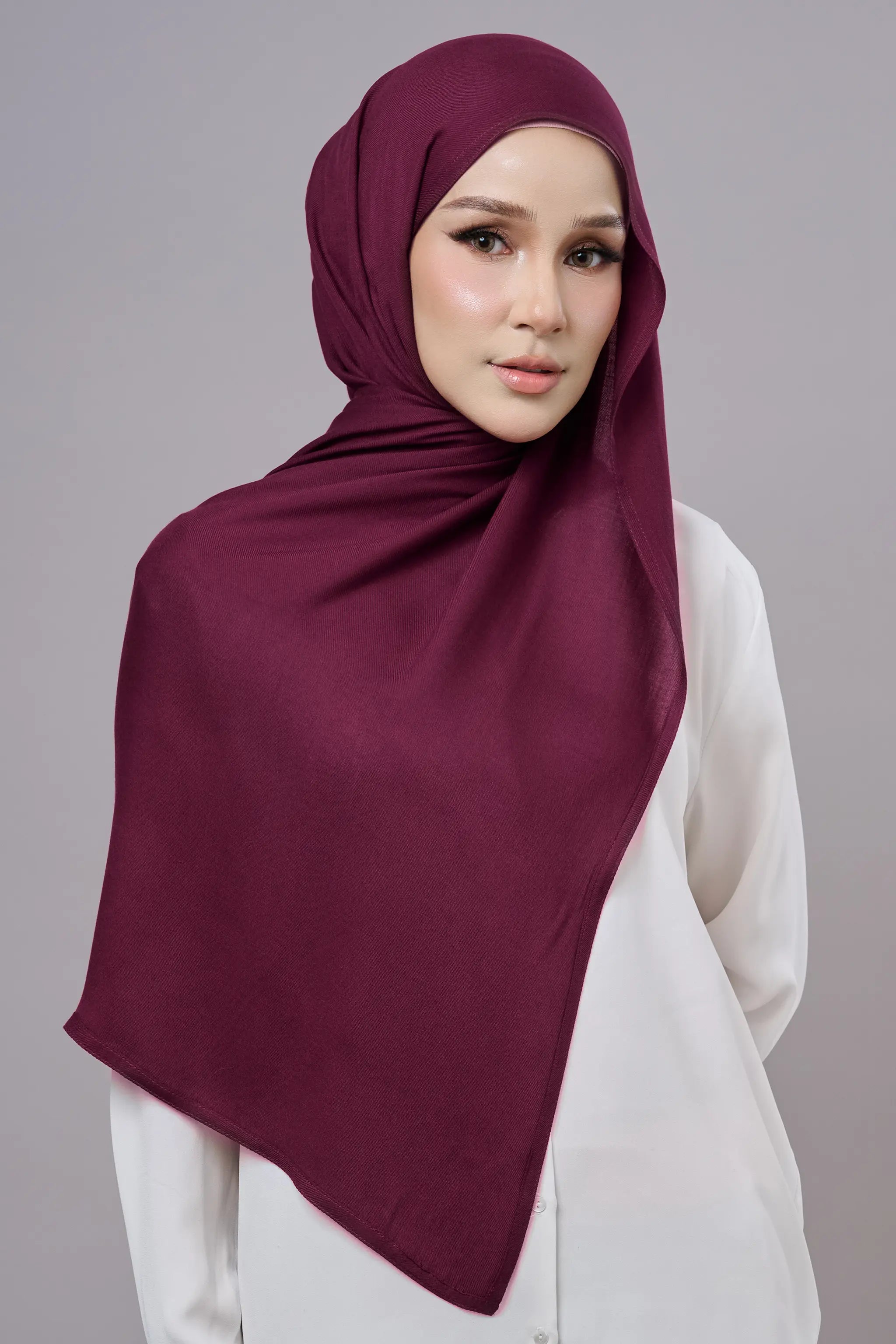 Baesic Modal Shawl in Maroon