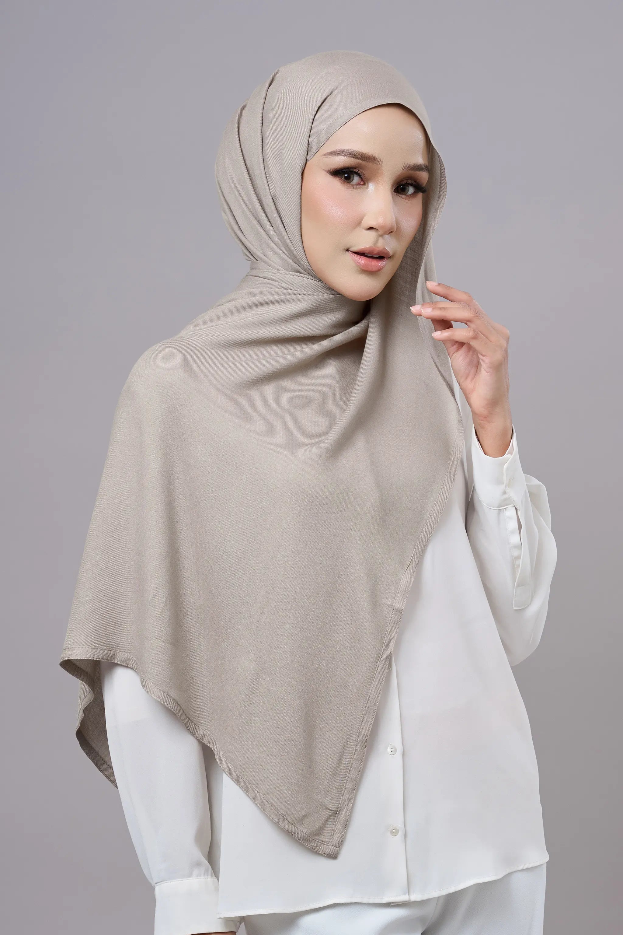 Baesic Modal Shawl in Shitake