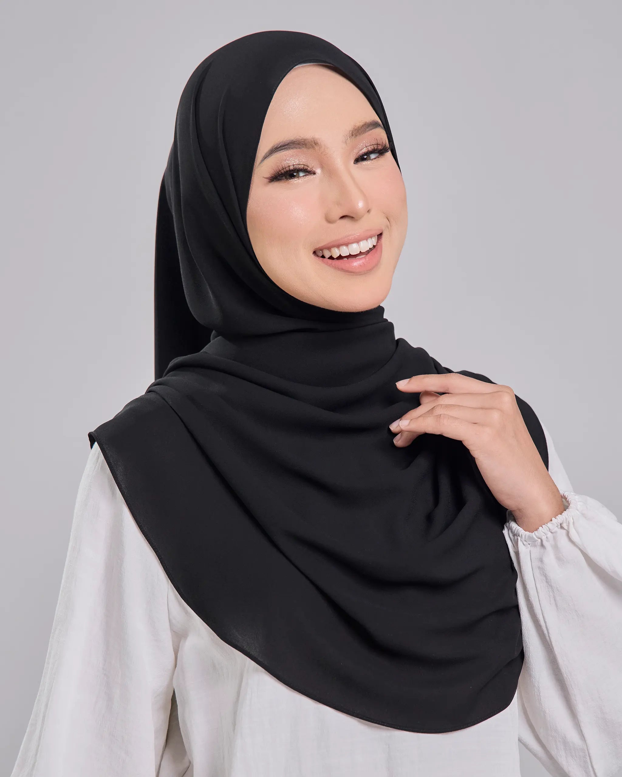 Baesic Premium Chiffon Shawl in Coal