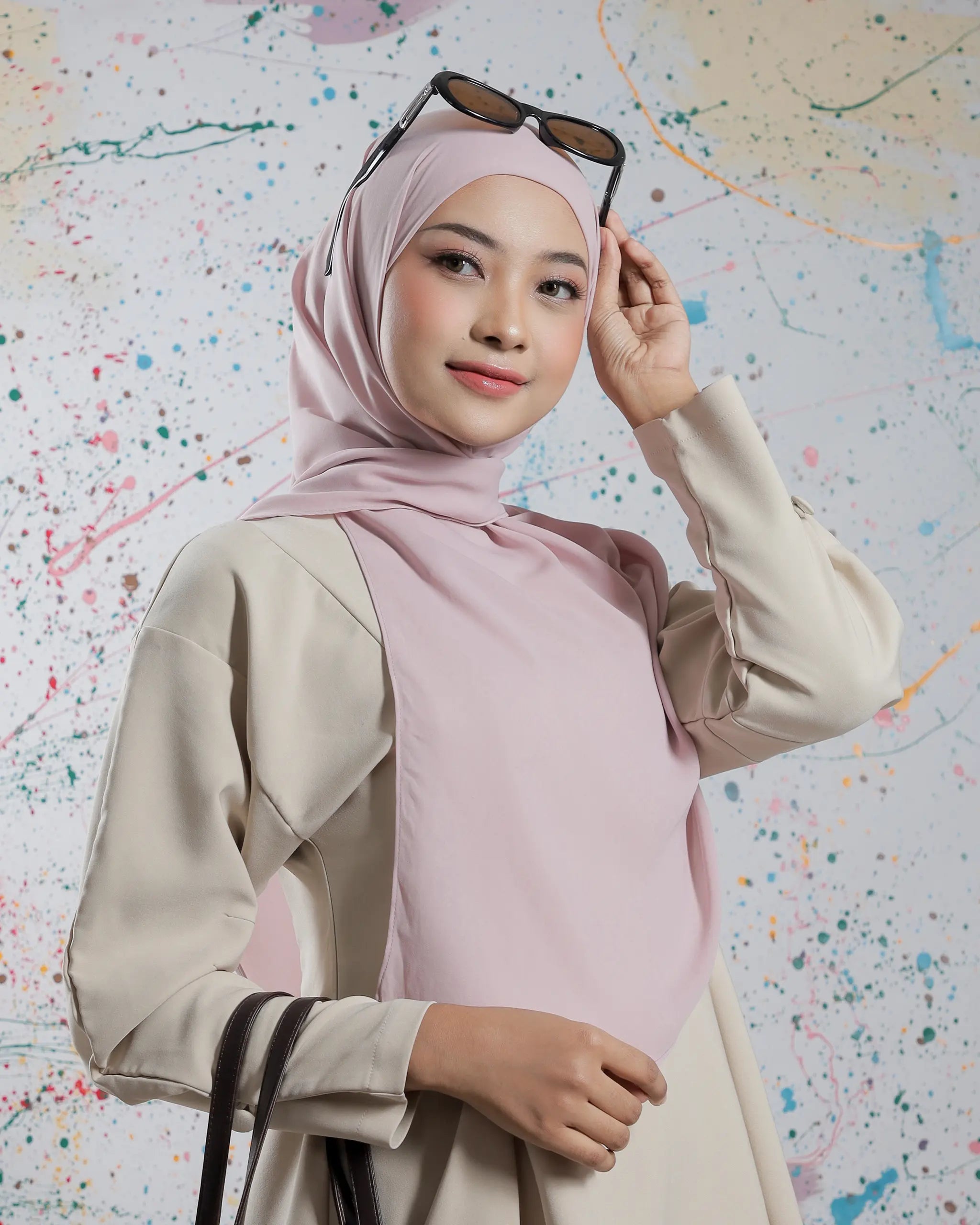 Inara Ezy in Pink Blush