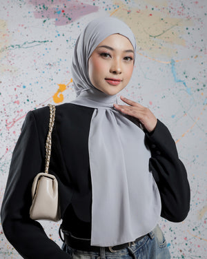 Inara Ezy in Misty Blue