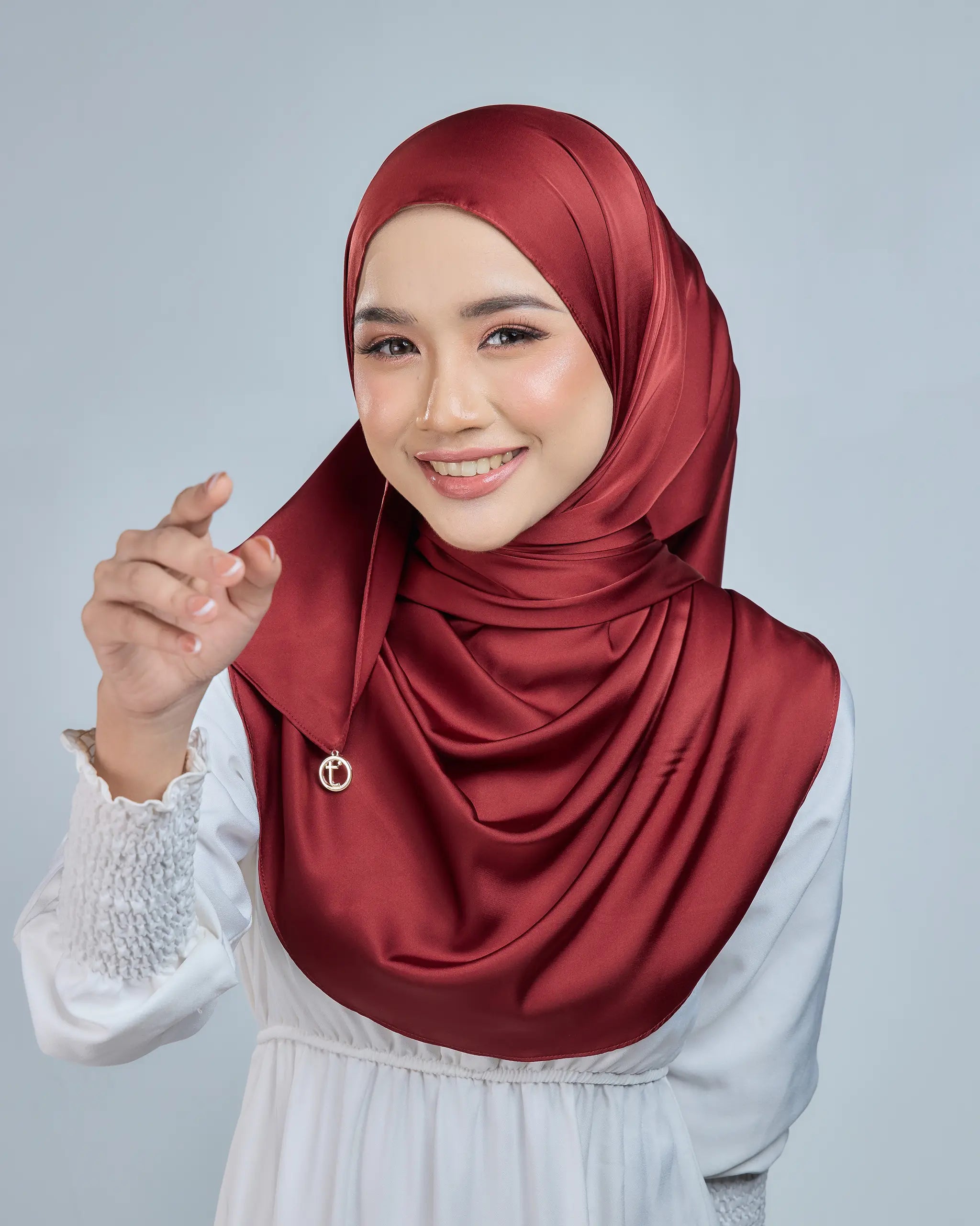 Satin Ezy