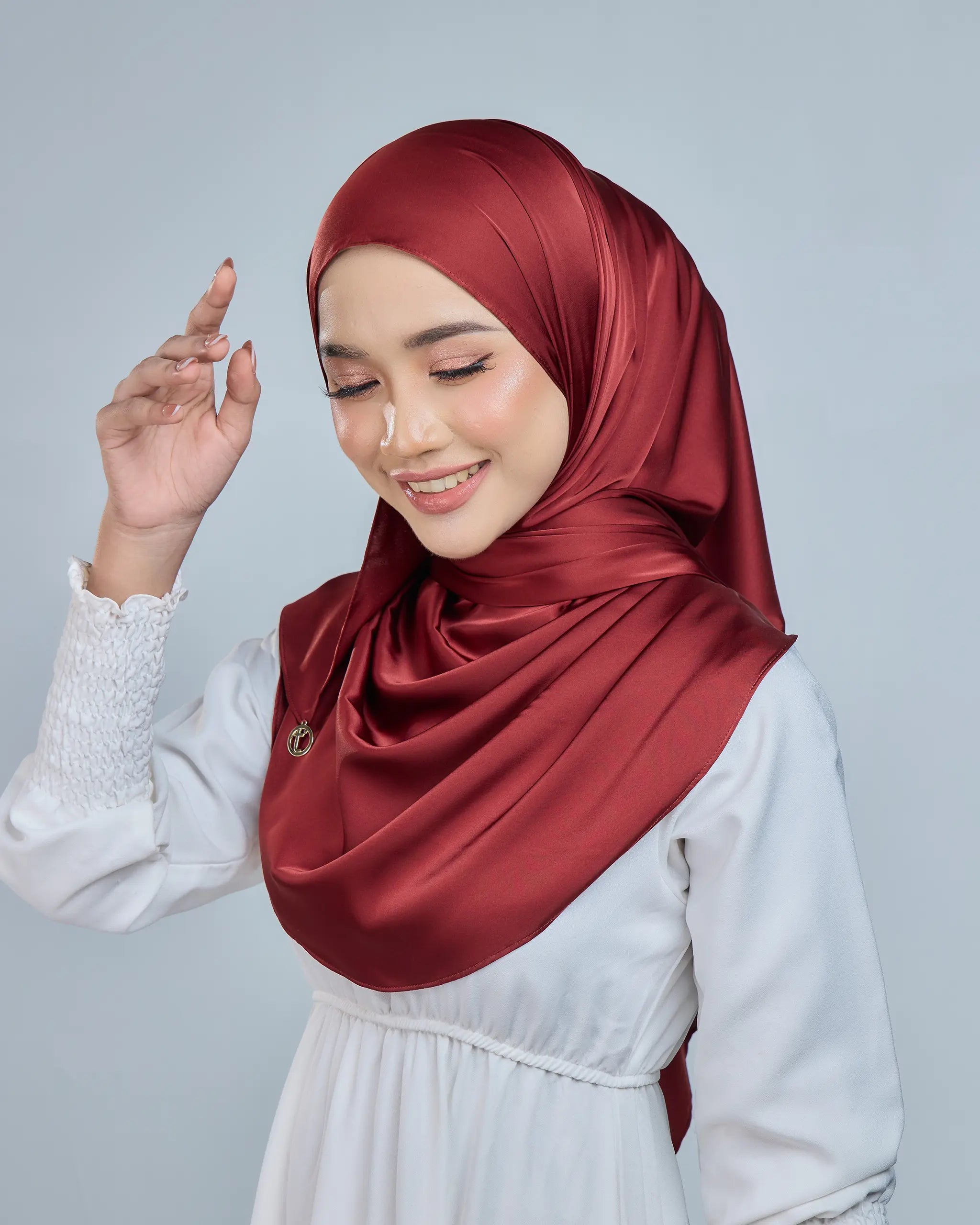 Satin Ezy